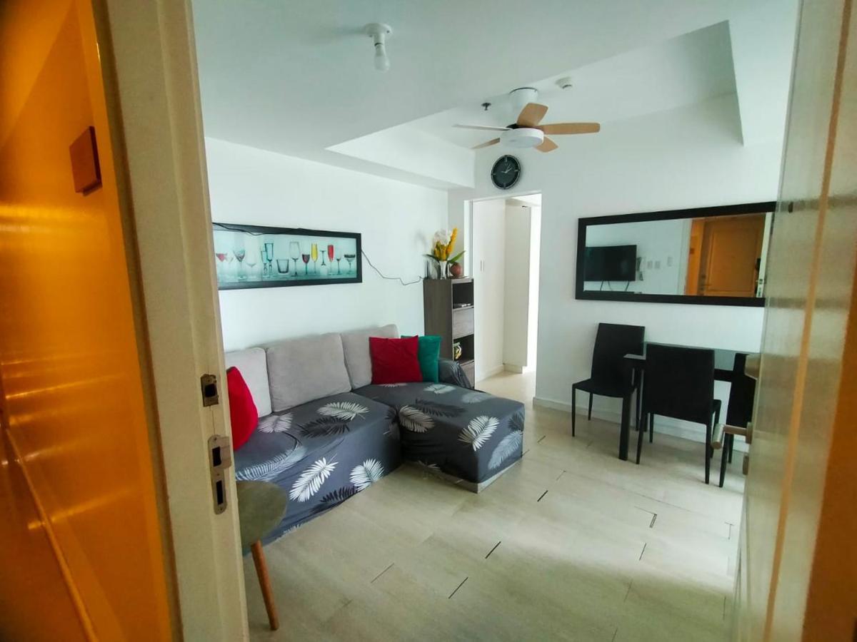 Beach Front Living In The Heart Of The City, Azure Residences Manila Dış mekan fotoğraf