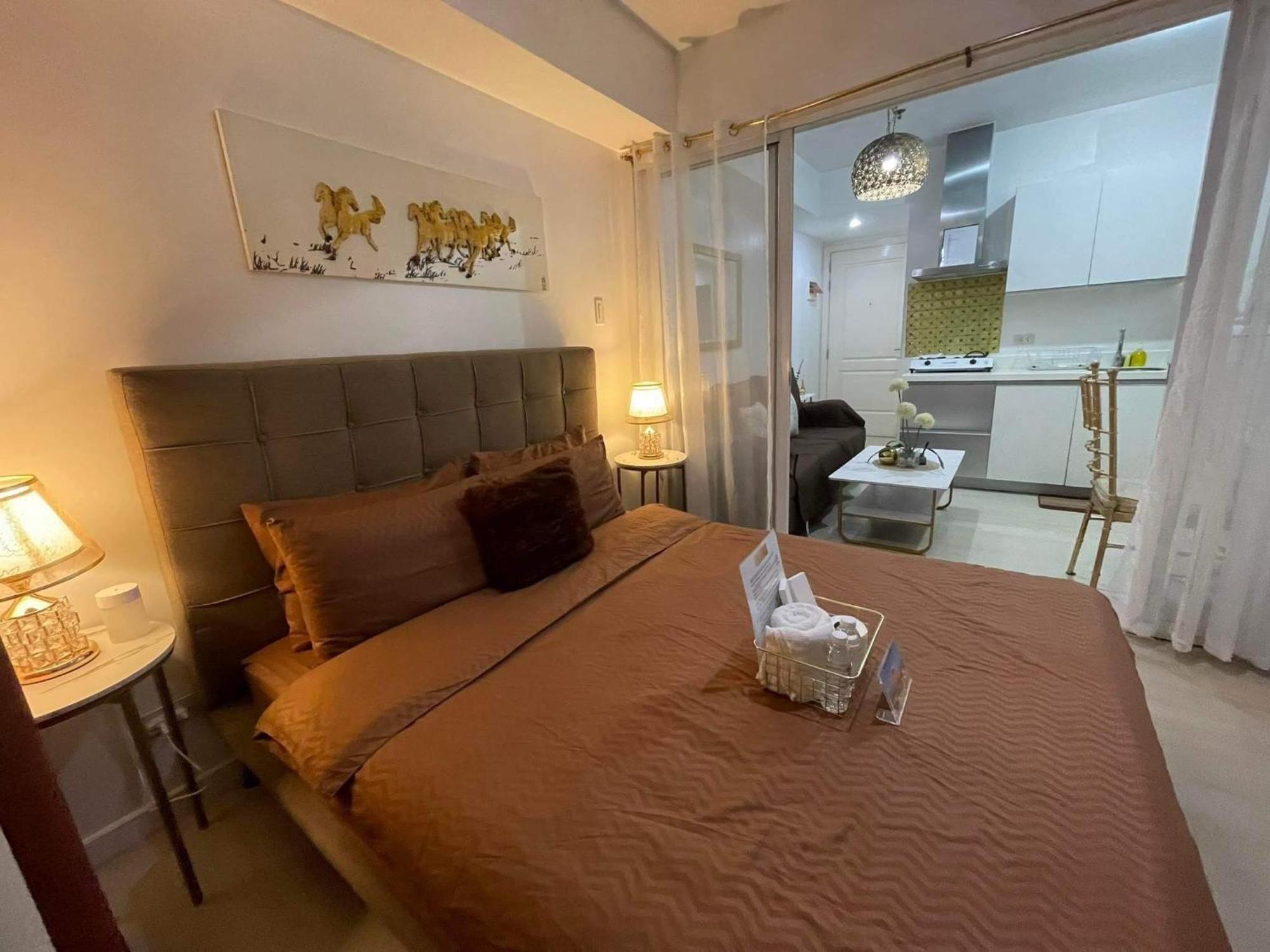 Beach Front Living In The Heart Of The City, Azure Residences Manila Dış mekan fotoğraf