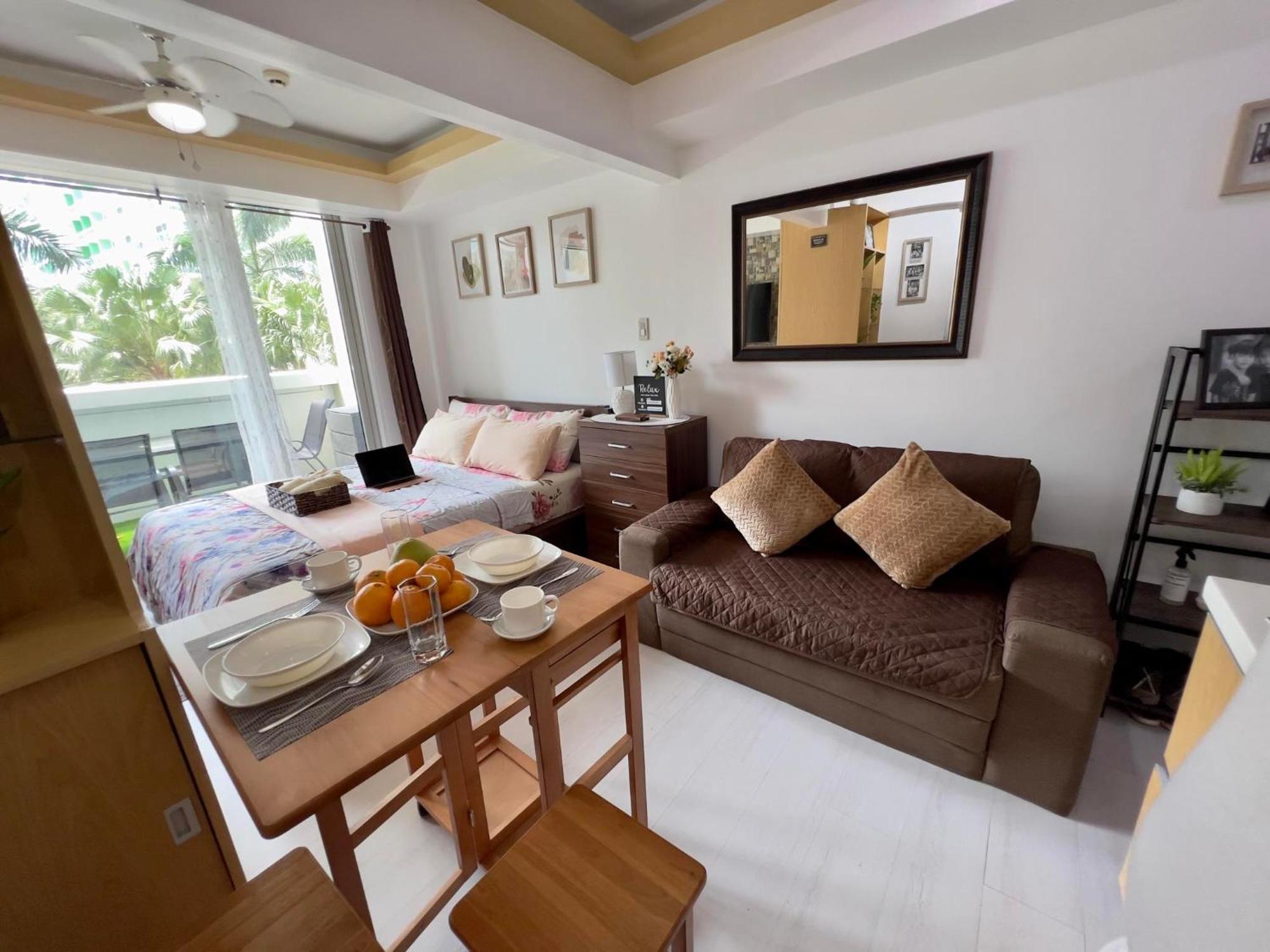 Beach Front Living In The Heart Of The City, Azure Residences Manila Dış mekan fotoğraf