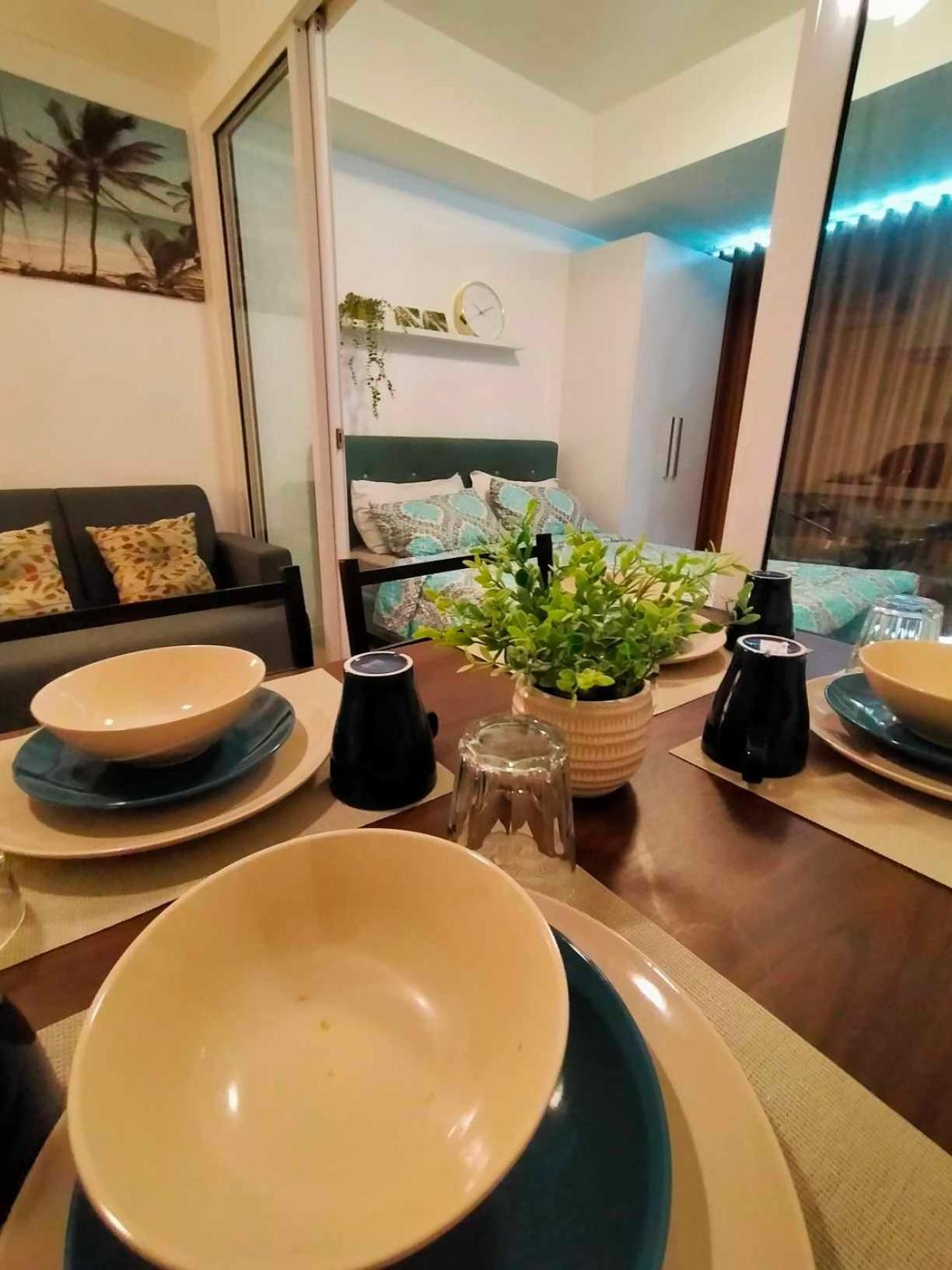 Beach Front Living In The Heart Of The City, Azure Residences Manila Dış mekan fotoğraf