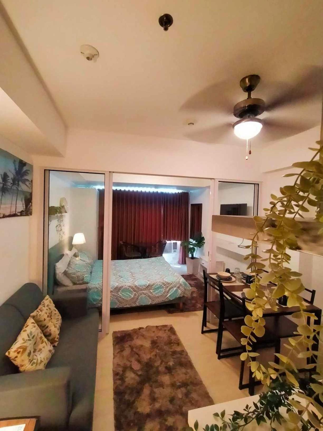 Beach Front Living In The Heart Of The City, Azure Residences Manila Dış mekan fotoğraf