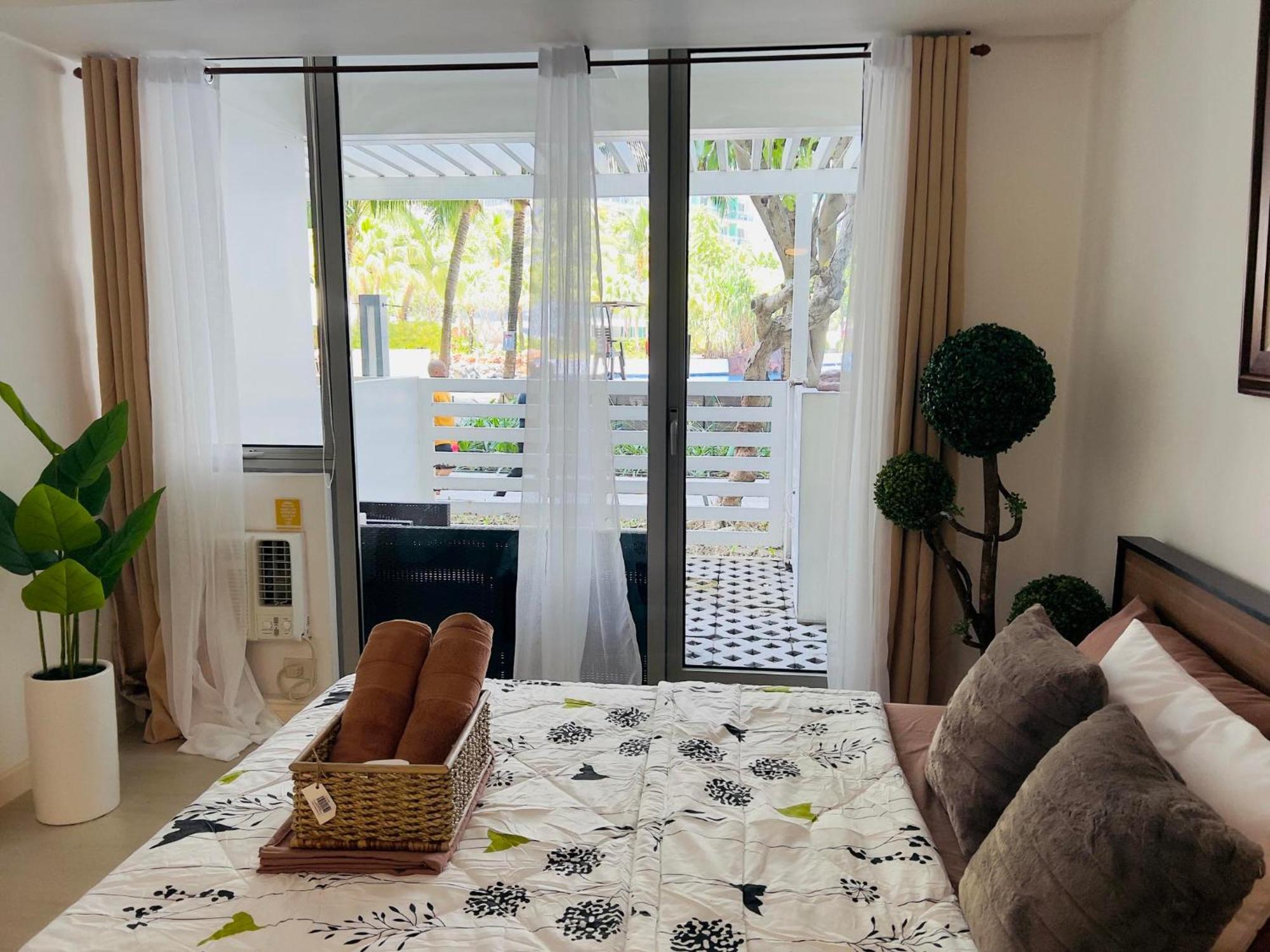 Beach Front Living In The Heart Of The City, Azure Residences Manila Oda fotoğraf