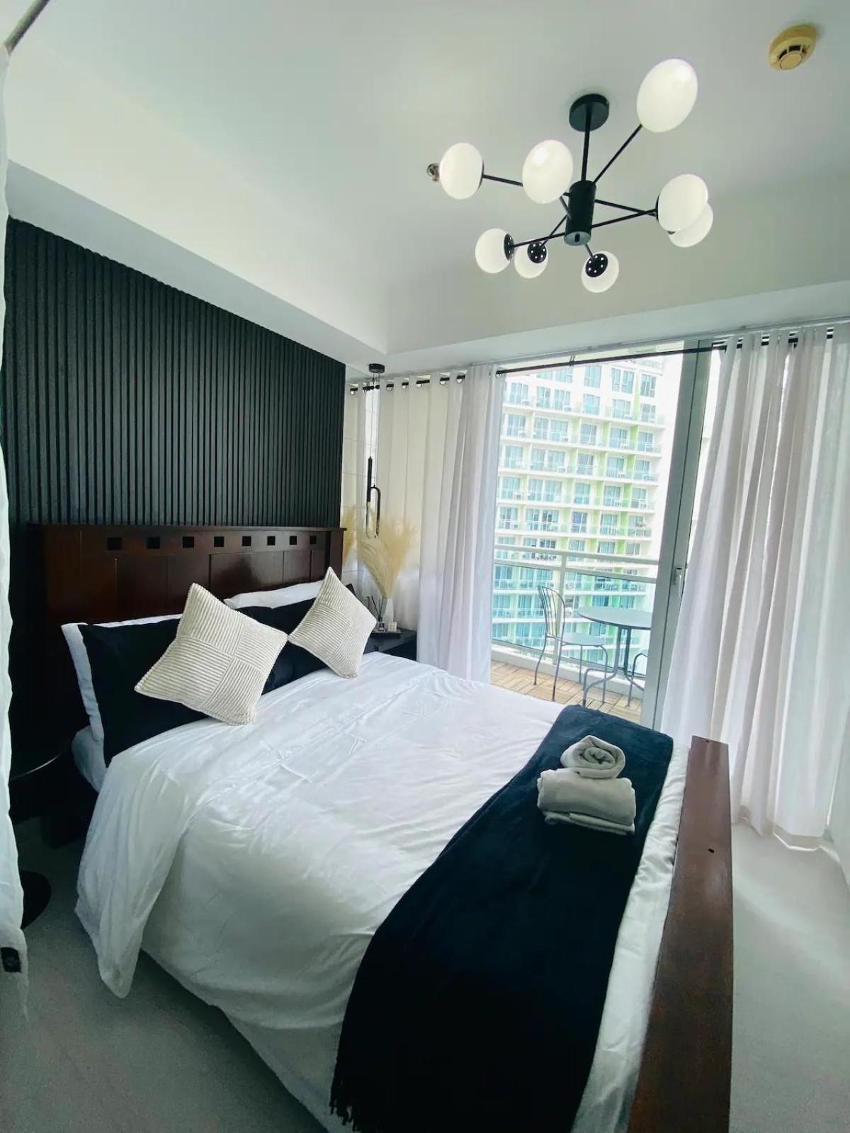 Beach Front Living In The Heart Of The City, Azure Residences Manila Dış mekan fotoğraf